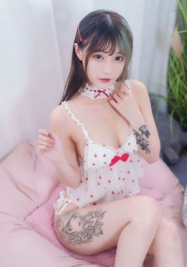 欧美成人在线免费视频_720手机免费观看完整